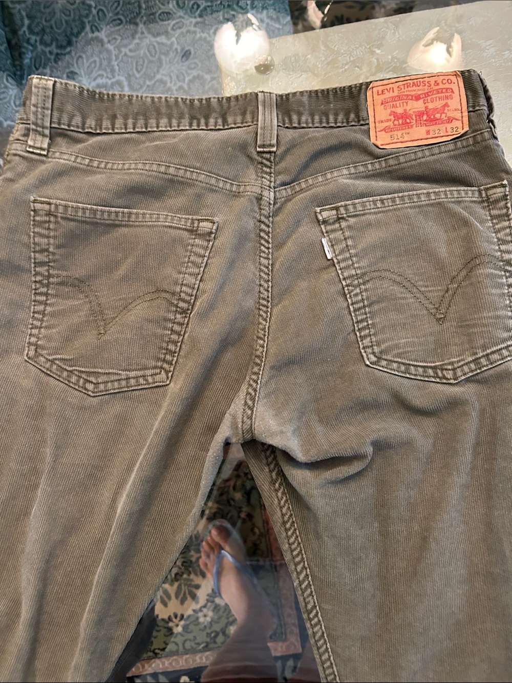 Levi's Men's Olive Gray Slim Straight Corduroy Jeans
